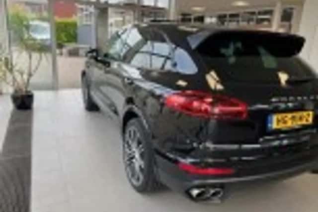 Porsche Cayenne (2015) thumbnail 40