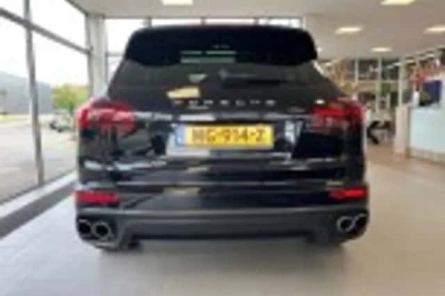 Porsche Cayenne (2015) thumbnail 41