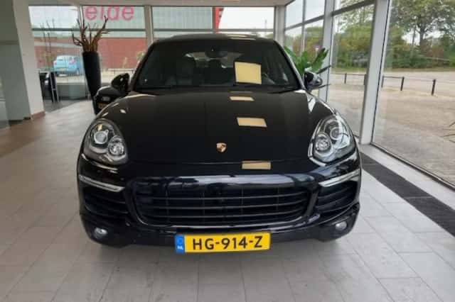 Porsche Cayenne (2015) thumbnail 83