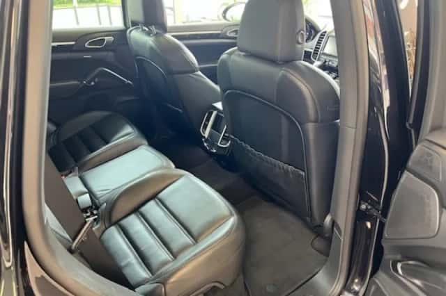 Porsche Cayenne (2015) thumbnail 89