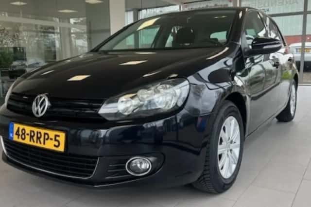Volkswagen Golf (2011) thumbnail 1