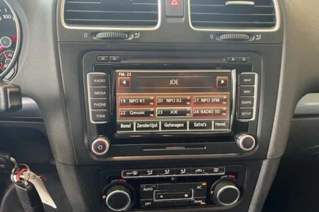 Volkswagen Golf (2011) thumbnail 19
