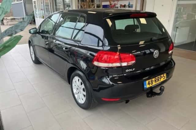 Volkswagen Golf (2011) thumbnail 51