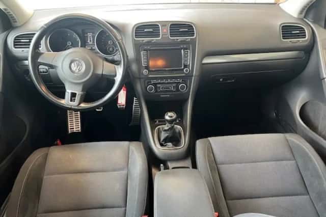 Volkswagen Golf (2011) thumbnail 61