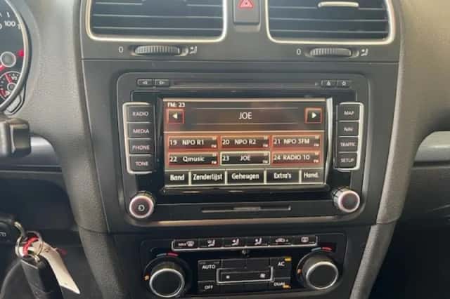 Volkswagen Golf (2011) thumbnail 67
