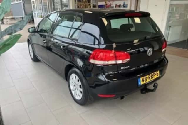 Volkswagen Golf (2011) thumbnail 75