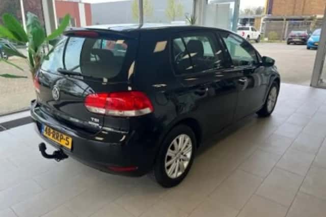 Volkswagen Golf (2011) thumbnail 77