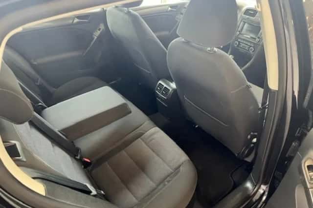 Volkswagen Golf (2011) thumbnail 10
