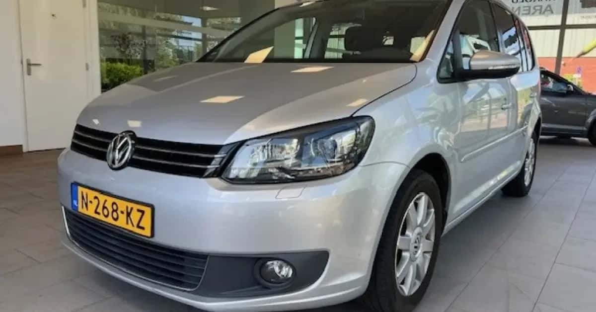 Volkswagen Touran (2013) — foto 1