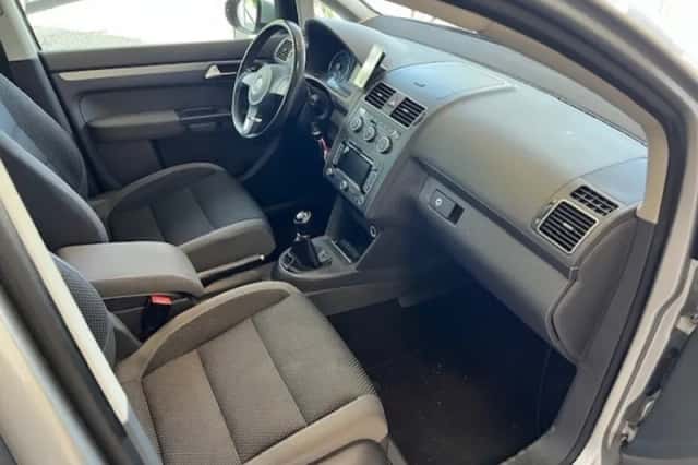 Volkswagen Touran (2013) thumbnail 11
