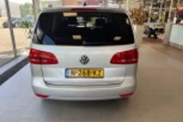 Volkswagen Touran (2013) thumbnail 35