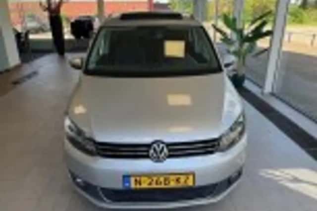 Volkswagen Touran (2013) thumbnail 40