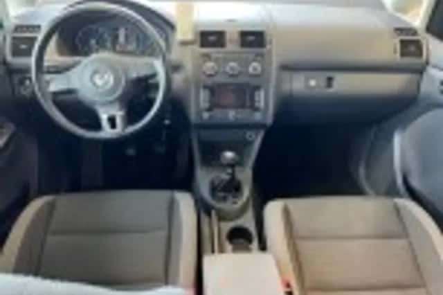 Volkswagen Touran (2013) thumbnail 48