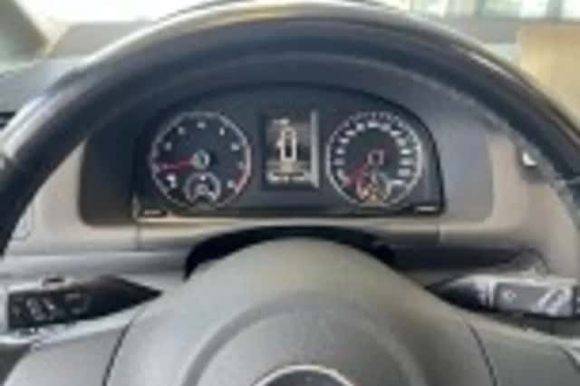 Volkswagen Touran (2013) thumbnail 53