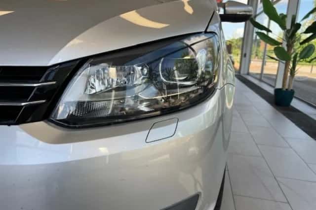 Volkswagen Touran (2013) thumbnail 72