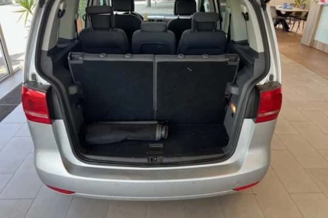 Volkswagen Touran (2013) thumbnail 76