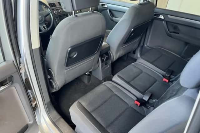 Volkswagen Touran (2013) thumbnail 78