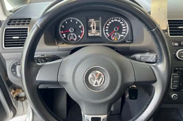 Volkswagen Touran (2013) thumbnail 85