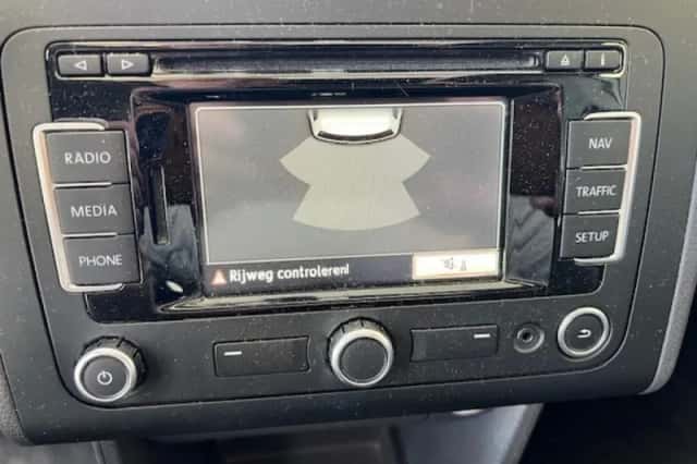 Volkswagen Touran (2013) thumbnail 91