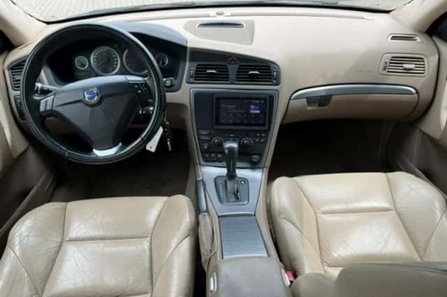 Volvo S60 (2008) thumbnail 12