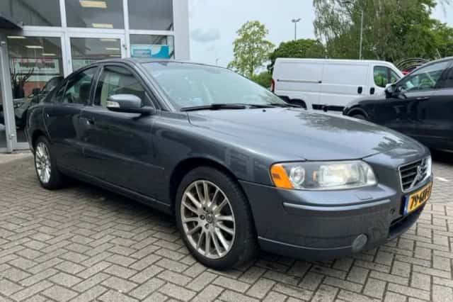 Volvo S60 (2008) thumbnail 51