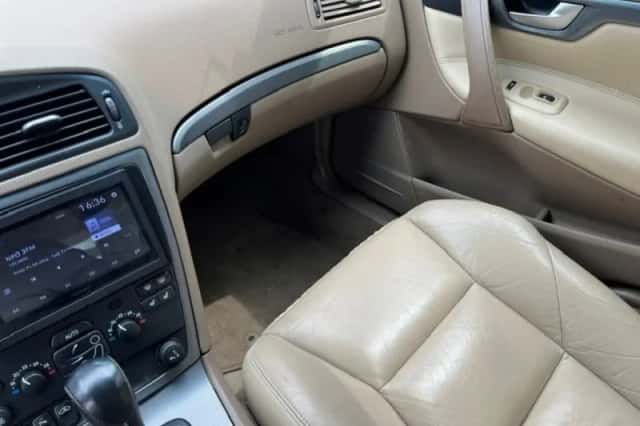 Volvo S60 (2008) thumbnail 65