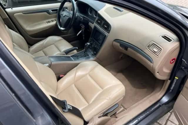 Volvo S60 (2008) thumbnail 9