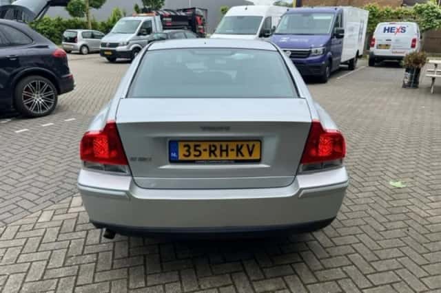 Volvo S60 (2005) thumbnail 4