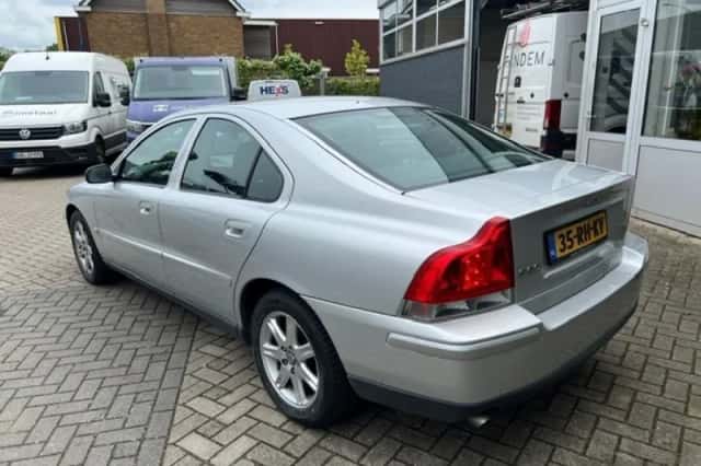 Volvo S60 (2005) thumbnail 41