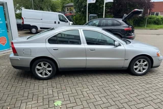 Volvo S60 (2005) thumbnail 44