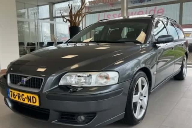 Volvo V70 (2005) thumbnail 1