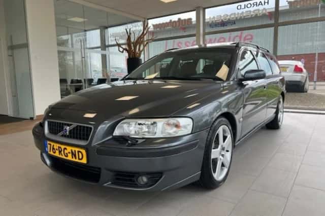 Volvo V70 (2005) thumbnail 2