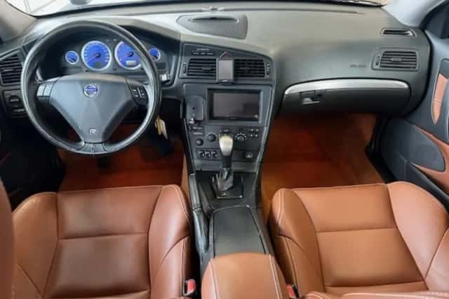 Volvo V70 (2005) thumbnail 17