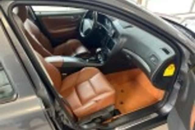 Volvo V70 (2005) thumbnail 37
