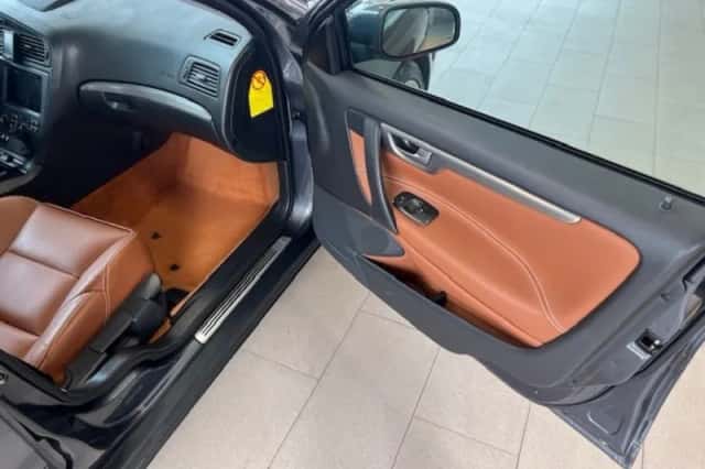 Volvo V70 (2005) thumbnail 64