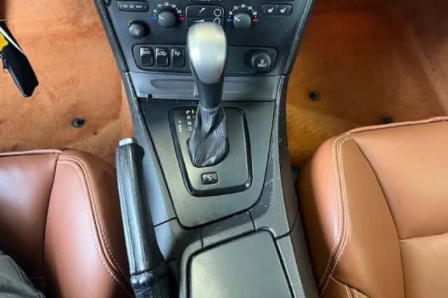 Volvo V70 (2005) thumbnail 77