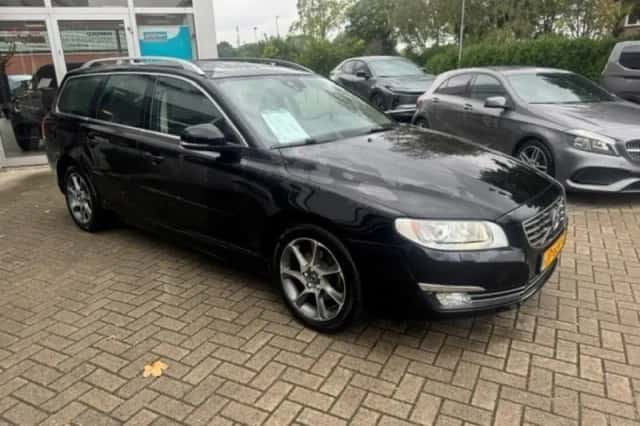 Volvo V70 (2016) thumbnail 5