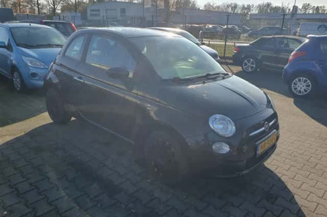 Fiat 500 (2015) thumbnail 2
