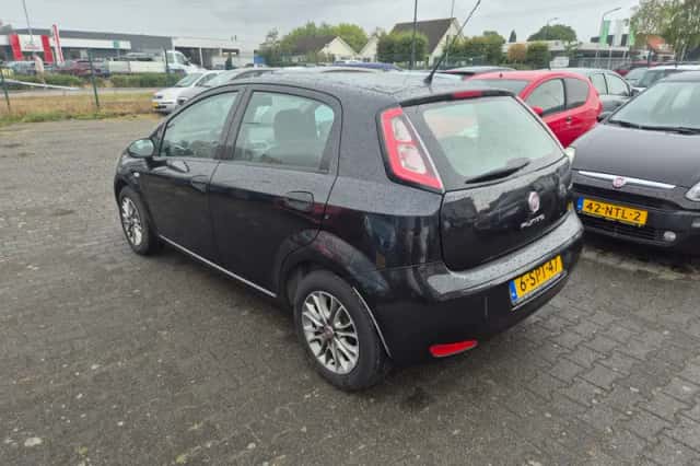 Fiat Punto (2012) thumbnail 4