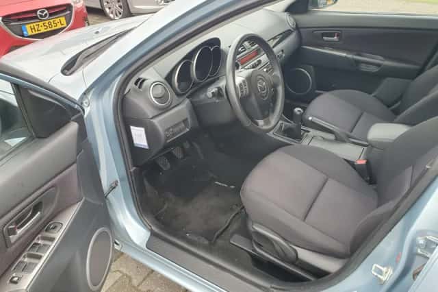 Mazda 3 (2007) thumbnail 5