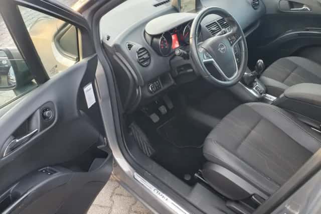 Opel Meriva (2012) thumbnail 5