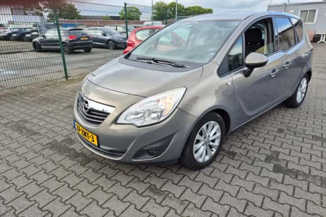 Opel Meriva (2012) thumbnail 1