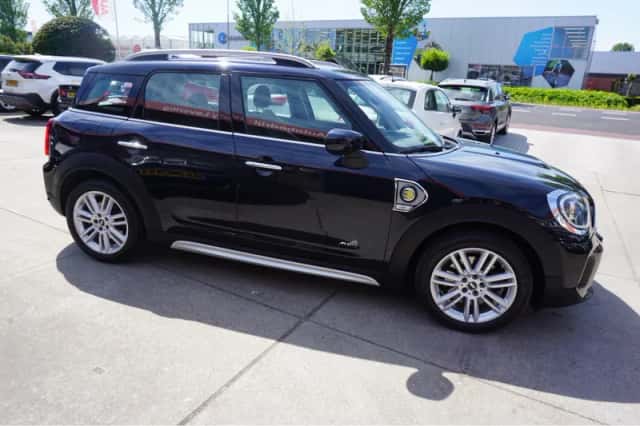 MINI Countryman (2022) thumbnail 3