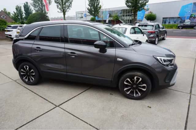 Opel Crossland (2024) thumbnail 3