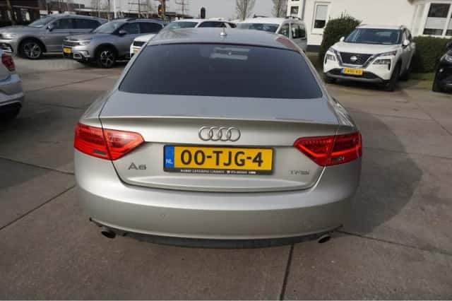 Audi A5 (2012) thumbnail 5