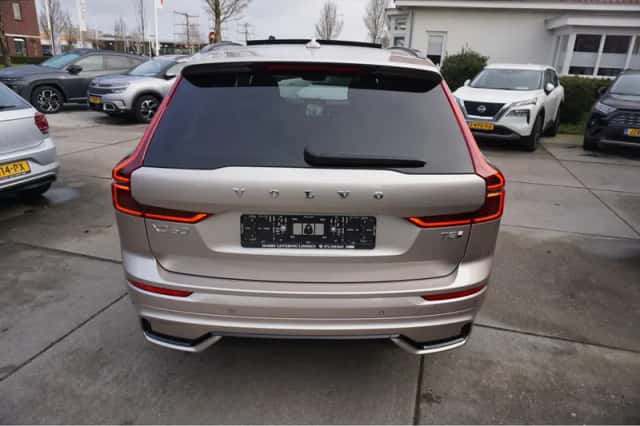 Volvo XC60 (2025) thumbnail 5