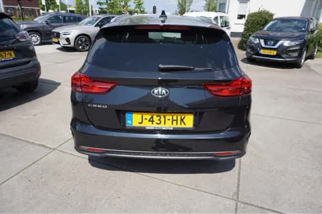 Kia Ceed Sportswagon (2020) thumbnail 5
