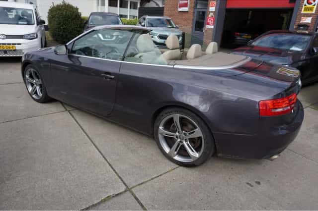 Audi A5 (2009) thumbnail 5
