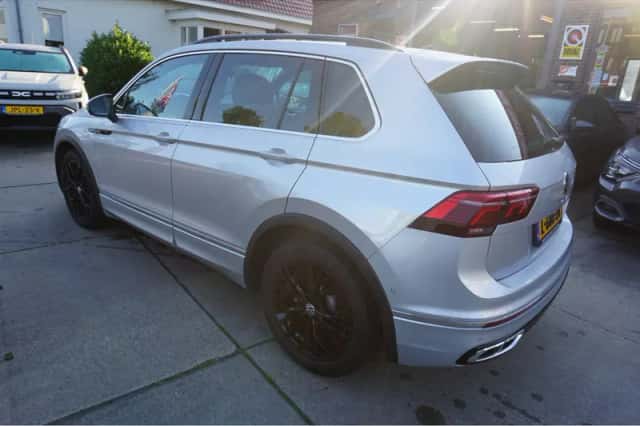 Volkswagen Tiguan (2021) thumbnail 6