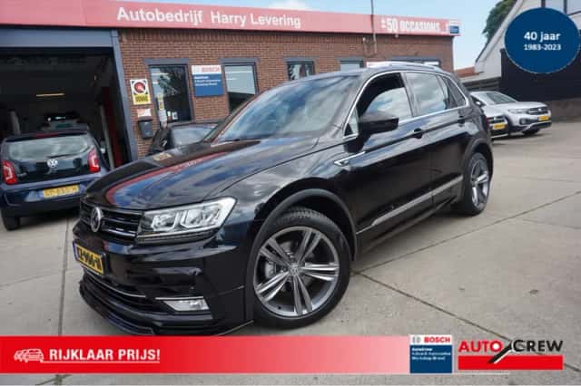 Volkswagen Tiguan (2017) thumbnail 1